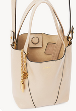 Load image into Gallery viewer, Chloe Small Chloé Spin tote bag in grained leather