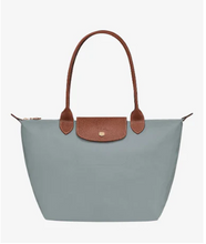 Load image into Gallery viewer, Longchamp LE PLIAGE GREEN SHOULDER BAG M ORANGE
