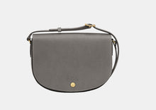 Load image into Gallery viewer, LONGCHAMP Épure Medium Crossbody bag
